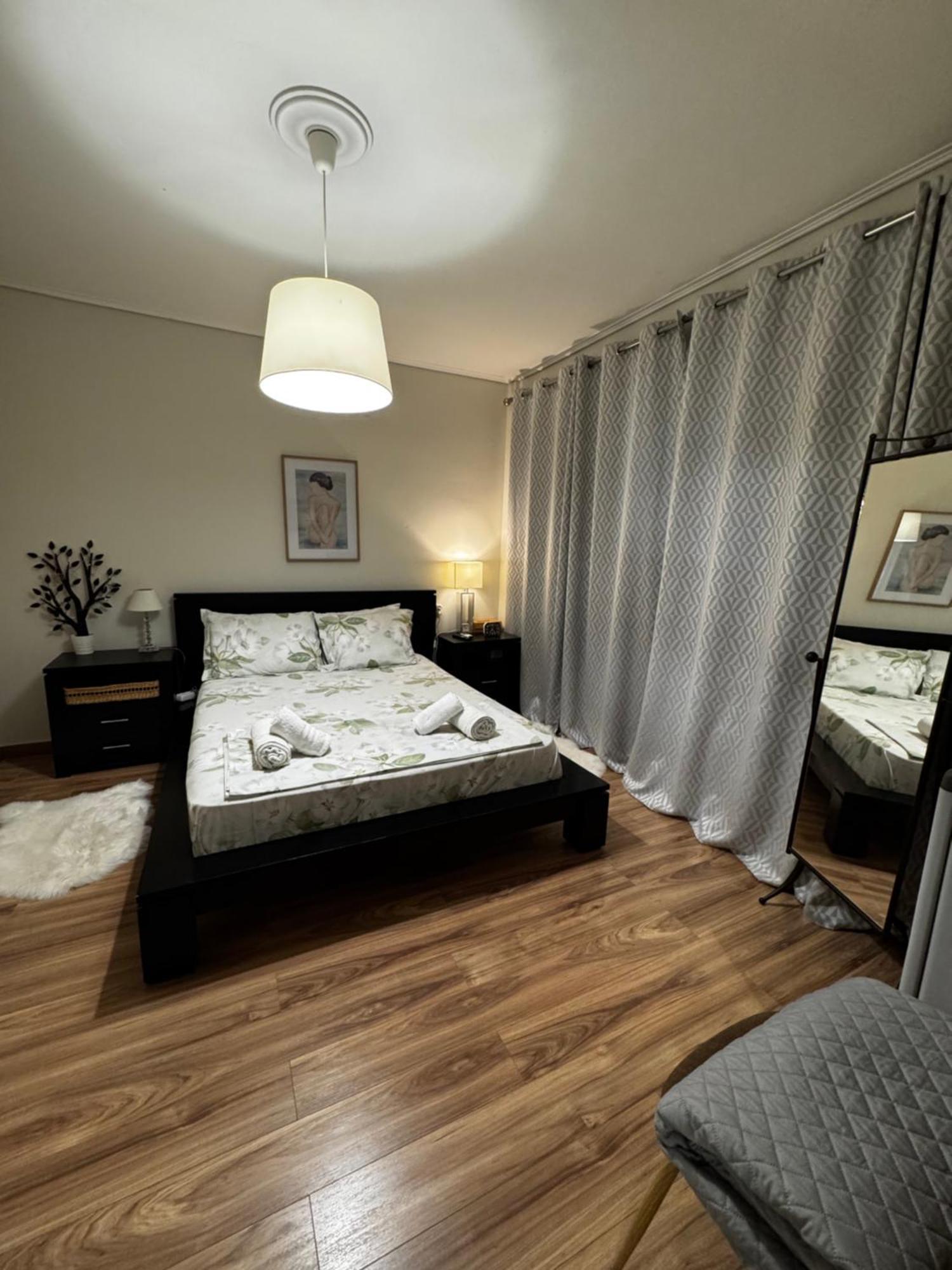 Hill View Apartment Near Acropolis アテネ エクステリア 写真